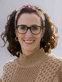Gaby Farraj Headshot