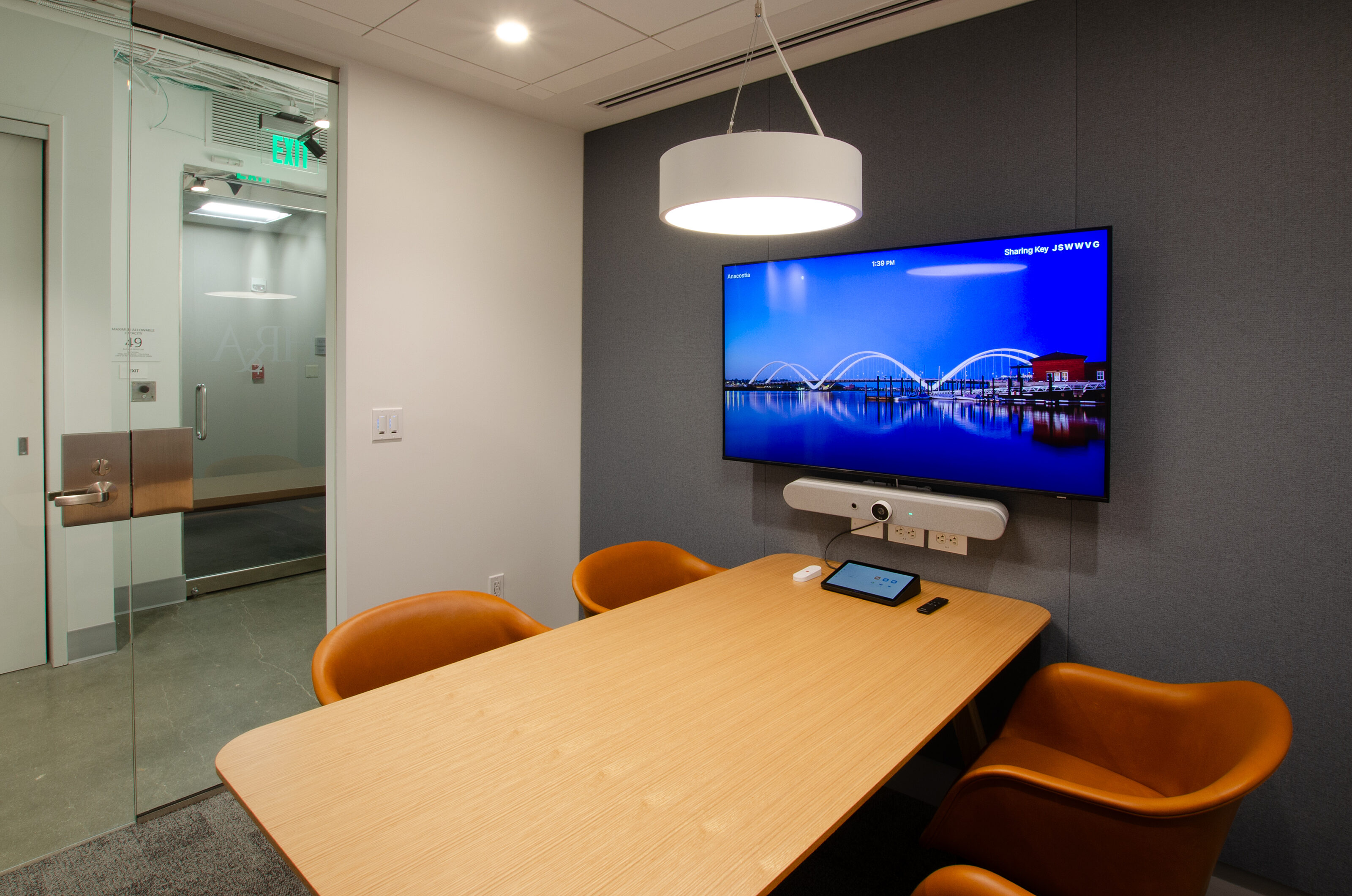 HRA 1700 K Huddle Room 01