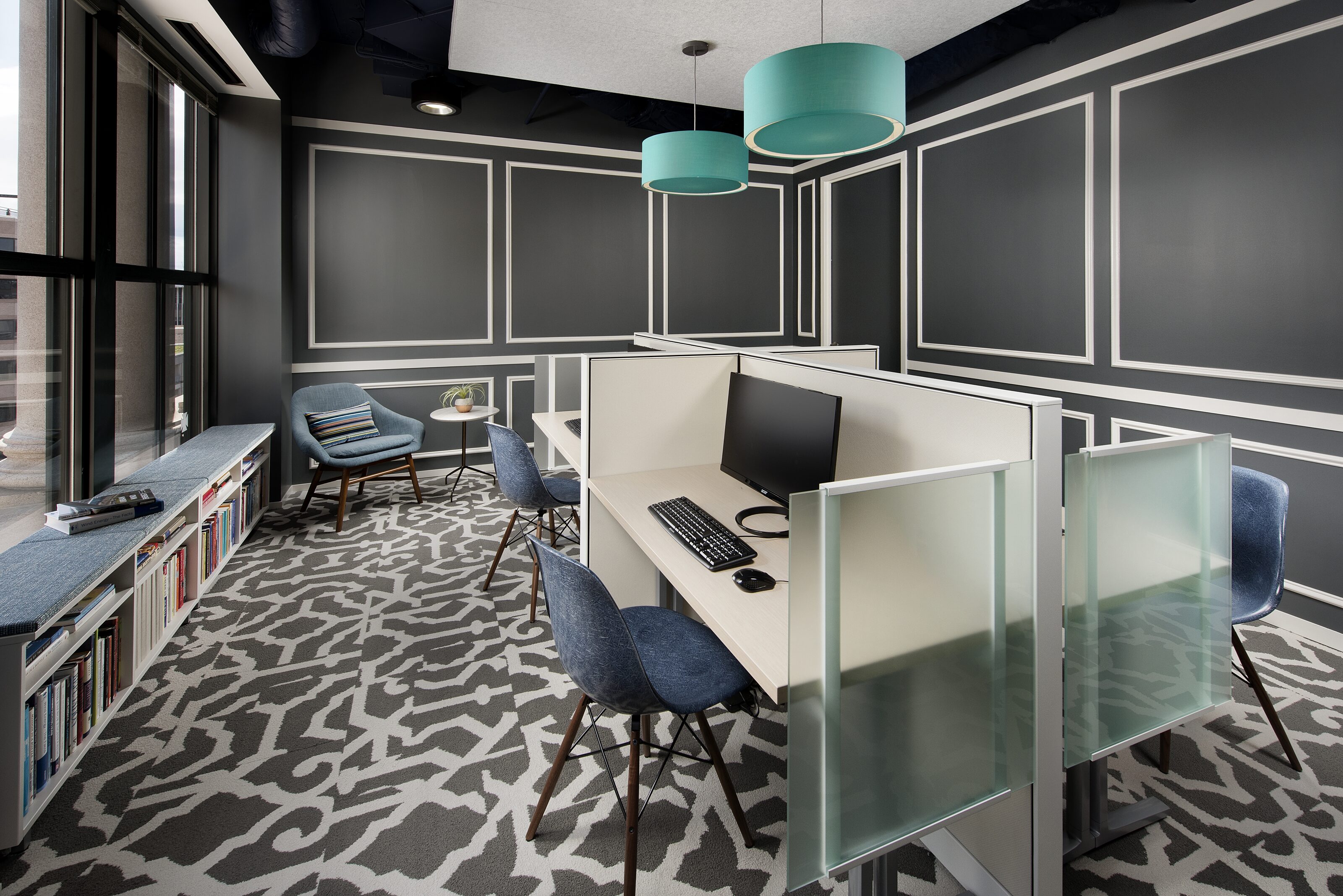 A group of touchdown workstations
